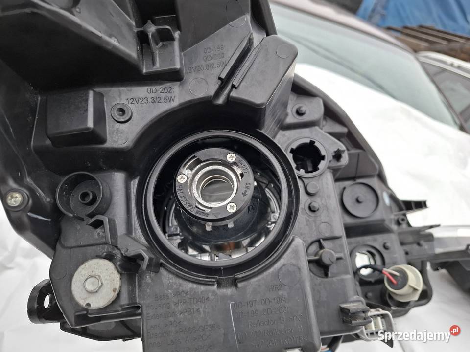 Lampa Prawa Przednia Toyota Yaris 3 Led Prawy Skawina