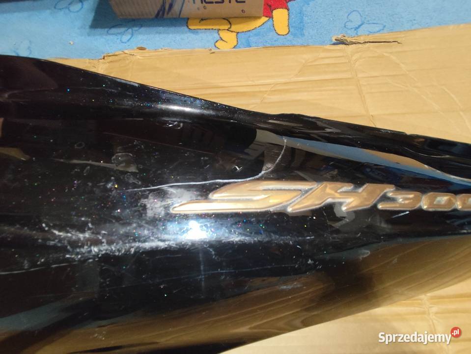 Owiewka boczna bok ogon lewy Honda SH 300 Plastiki sprzedam
