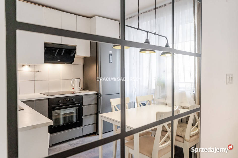 Mieszkanie 445m2 2 pokoje Kraków cegła