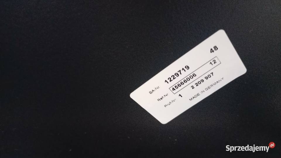 Box dachowy czarny BMW 320 NF belki F11 st Rybarzowice sprzedam