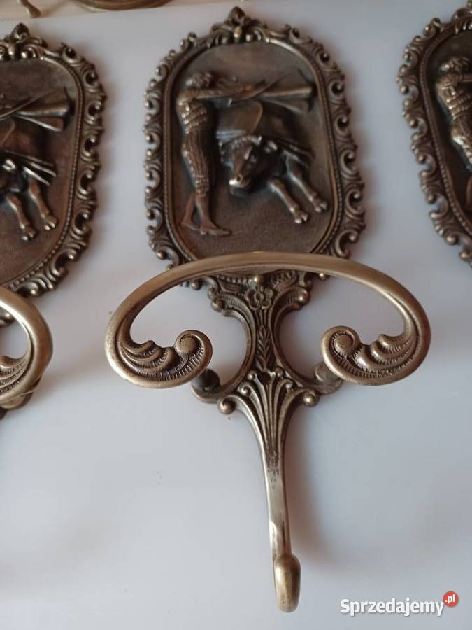 Piękny wieszak mosiężny