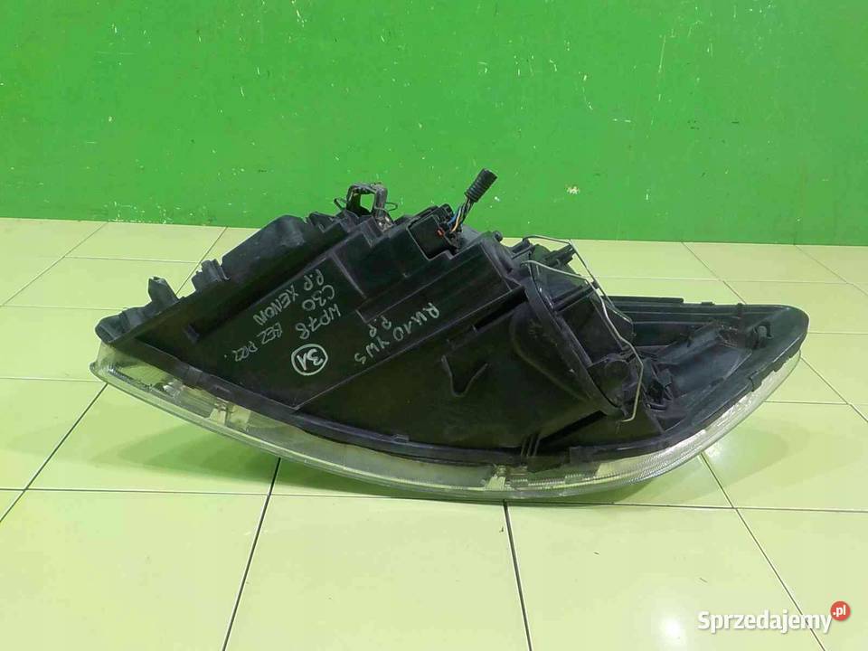 VOLVO C30 LIFT 16 D 10r XENON lampa prawa przod Lampy przednie mazowieckie Suków