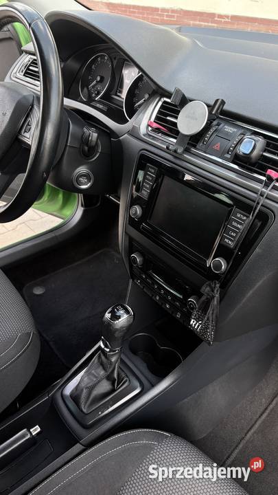 Sprzedam samochód skoda rapid 2015r Parysów