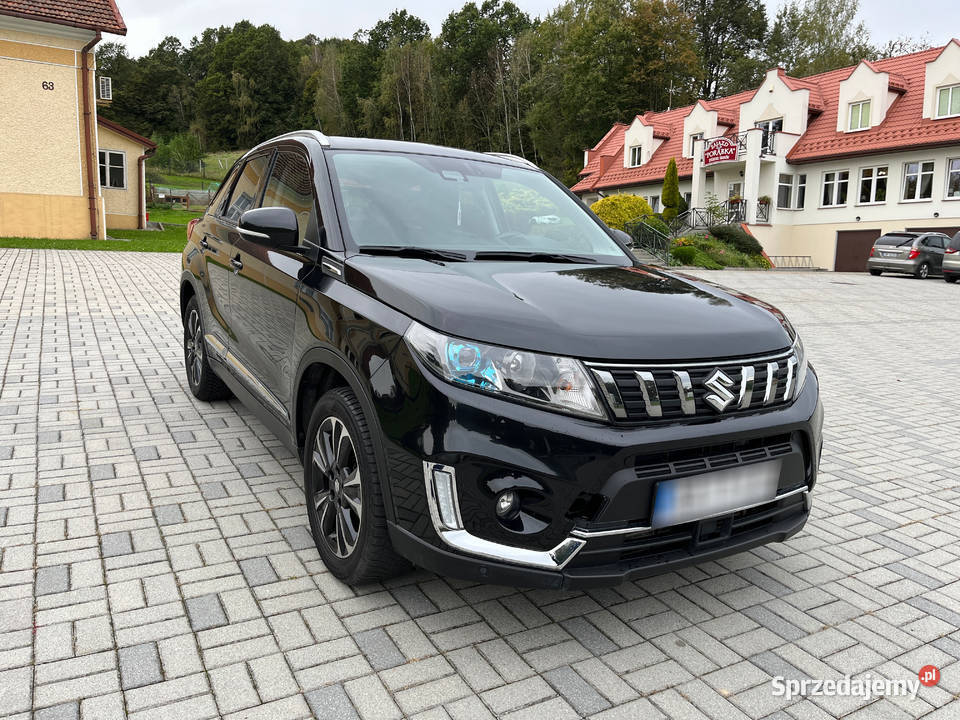 Suzuki Vitara Suzuki Vitara 14 Benzyna 140 podgrzewane fotele Doły