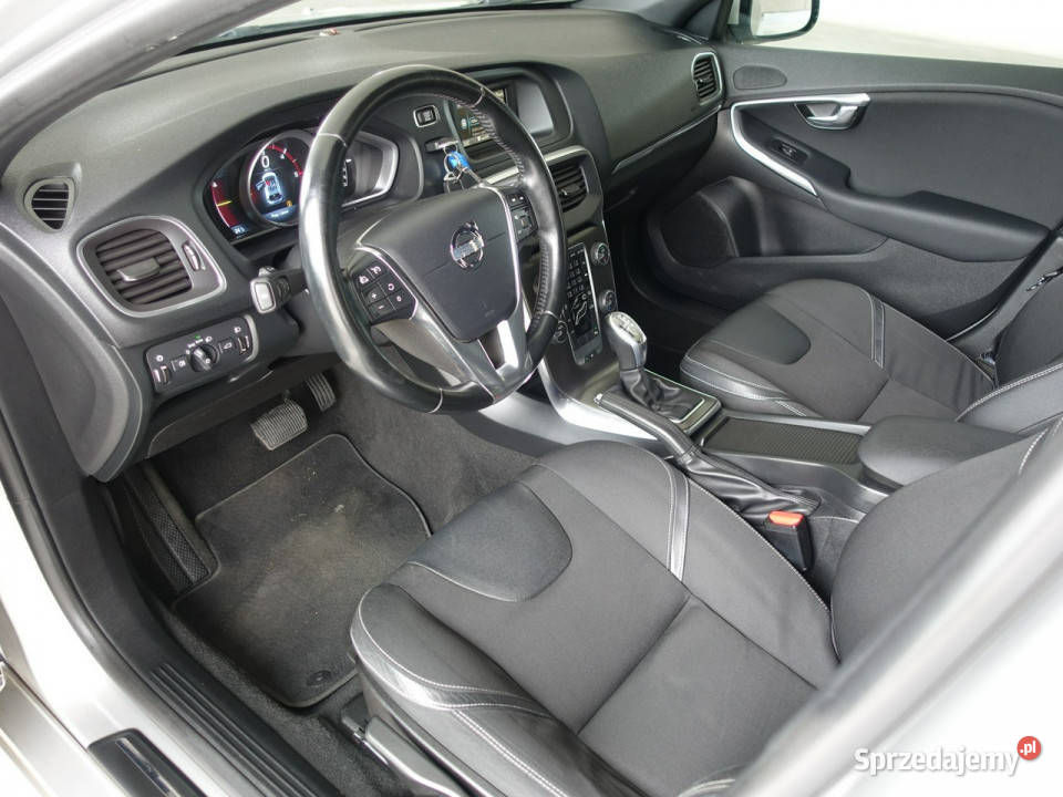 Volvo V40 20 D3 150AutomatWirtual kokpitNowy bluetooth Lublin