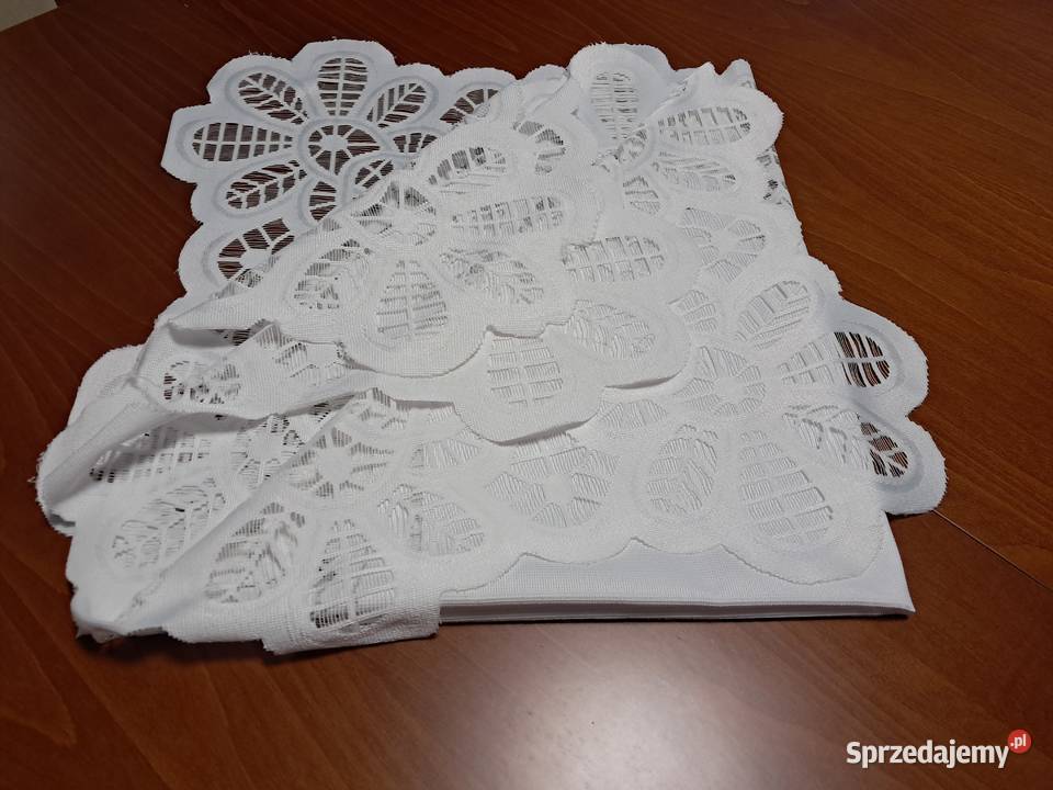 Serweta biała żakardowa 100x95 do sprzedania Kraków