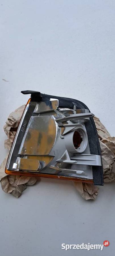 NOWY kierunkowskaz przedni prawy Audi 80 B3 Luzino sprzedam