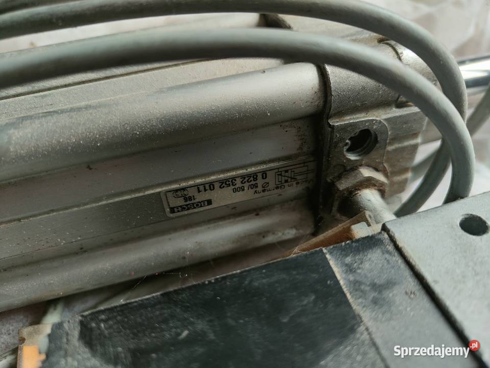 Siłownik pneumatyczny BOSCH