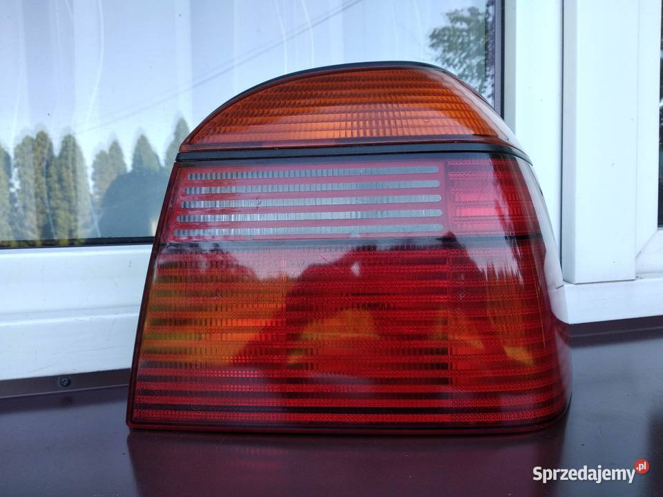 VW Golf MK3 III lampy tył tylne prawa lewa Sieradz