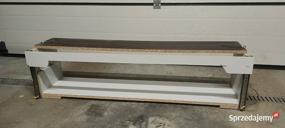 Masywna maszynka do styropianu