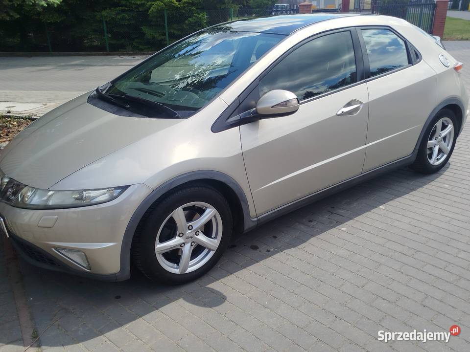Honda Civic VIII 18 Benzyna 140 Bezwypadkowe kujawsko-pomorskie