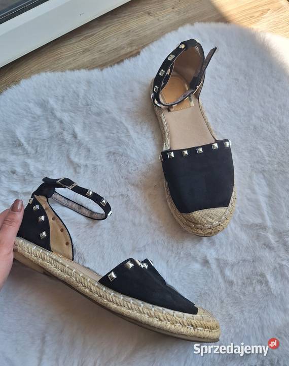Świetne czarne espadryle sandałki 40 z ćwiekami czarny