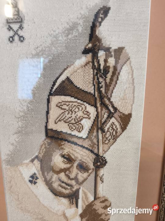Piękny haftowany obraz Jana Pawła 2 z piękną Bielsko-Biała