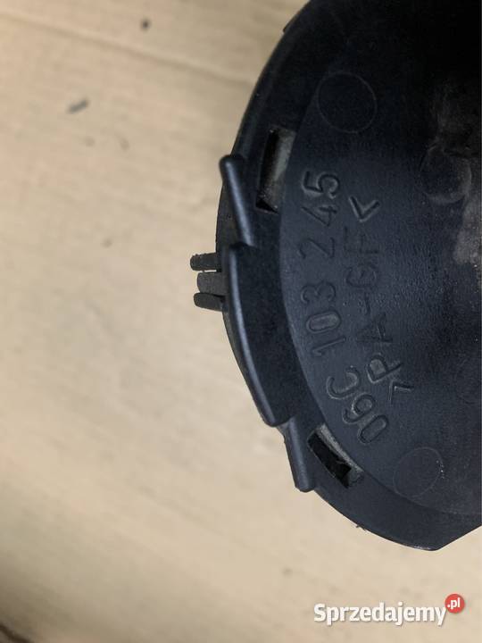 Zawór odma oleju odpowietrzanie 06C103245 audi smarowanie silnika Szczecin