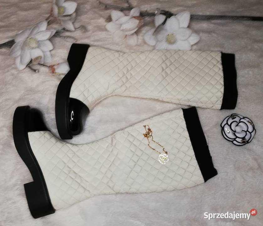 kozaki pikowane ecru w stylu Chanel Kozaki Warszawa