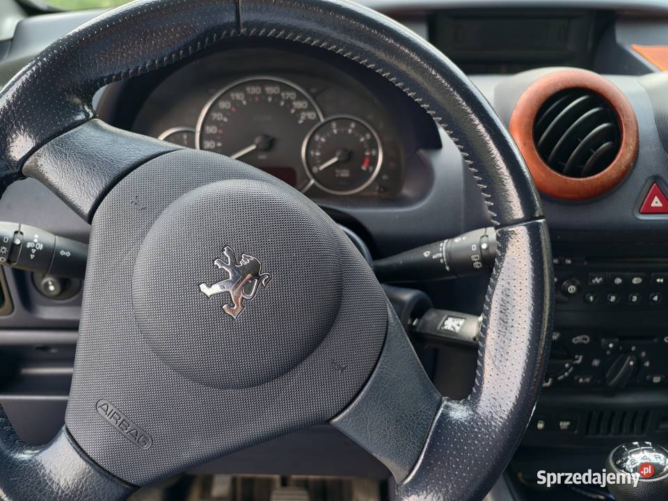 Peugeot 1007 74KM Leżajsk