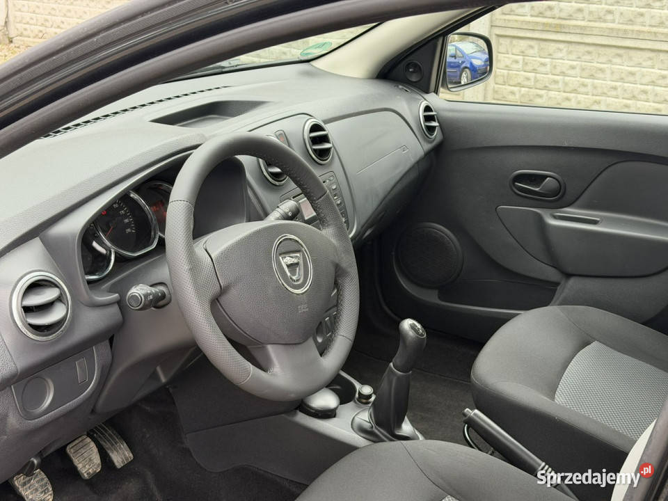 Dacia Logan gniazdo AUX Logan śląskie Częstochowa