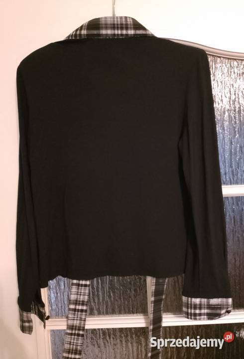 CZARNA bluzka z długimi rękawami i biało czarną Bluzki i koszule sprzedam