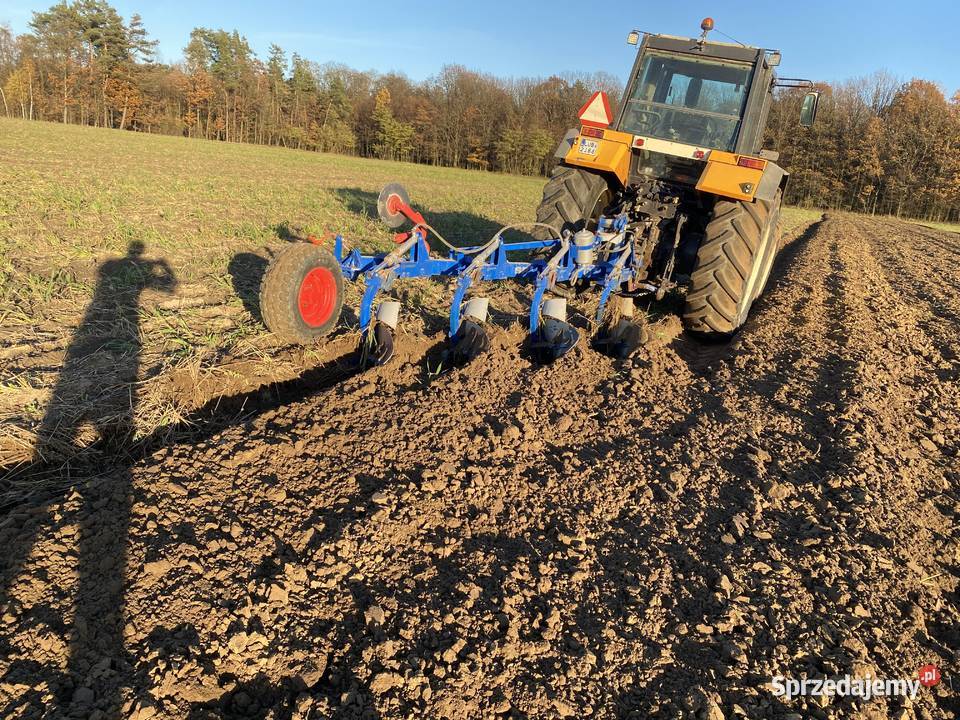 Pług OVERUM SR 4 Pługi lubelskie Bogucin