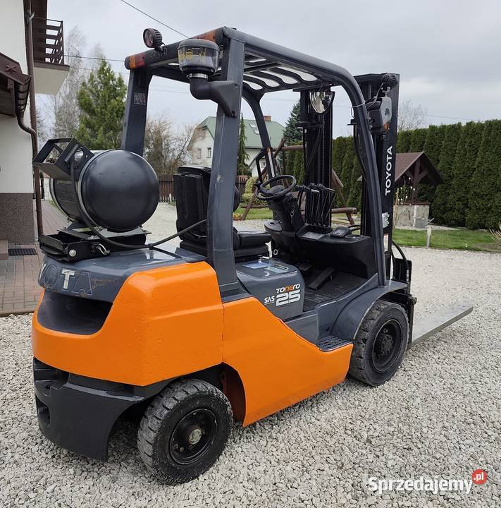 Wózek widłowy Toyota 8 25 t regulowane widły mazowieckie Rzeczniów