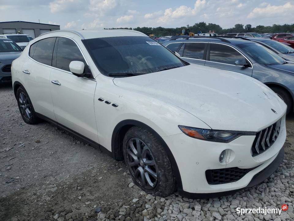 2018 MASERATI LEVANTE łódzkie