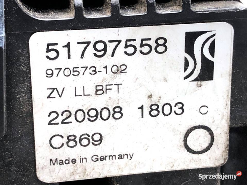 ZAMEK DRZWI PRAWY PRZÓD FIAT GRANDE PUNTO