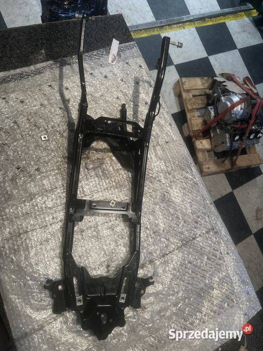 tylna część ramy Aprilia Shiver 750 Stelaż Ramy Poznań sprzedam