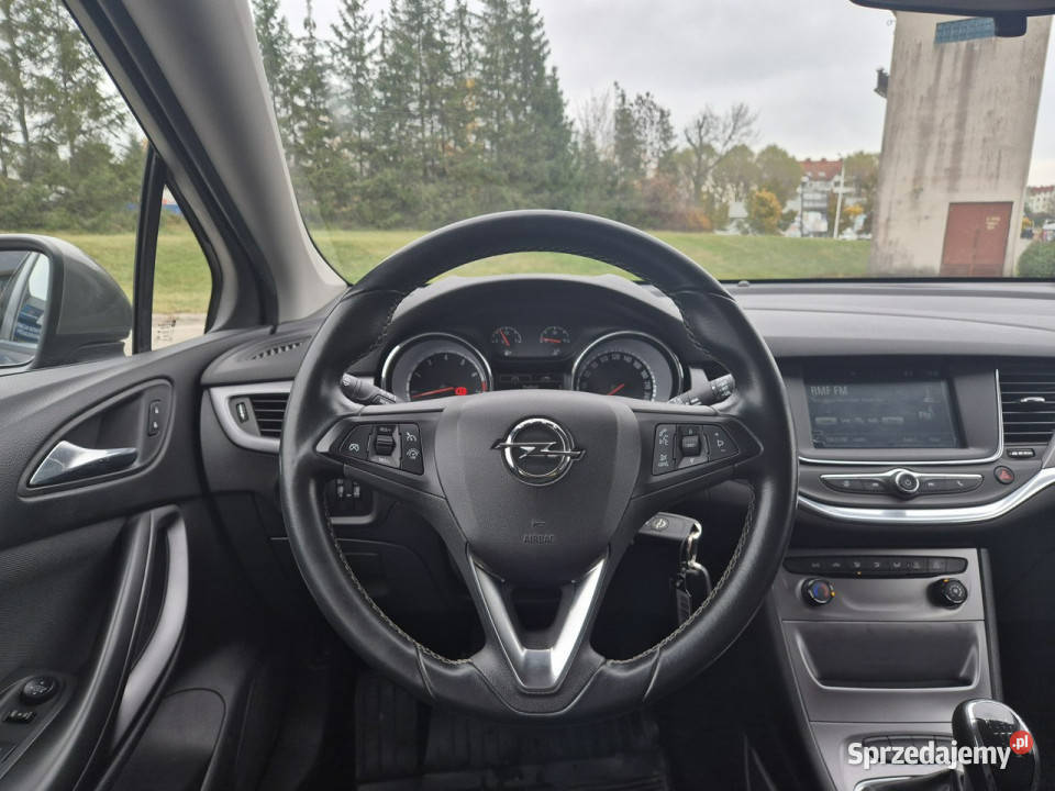 Opel Astra Enjoy 14 Turbo 125 K 20152021 Hatchback warmińsko-mazurskie