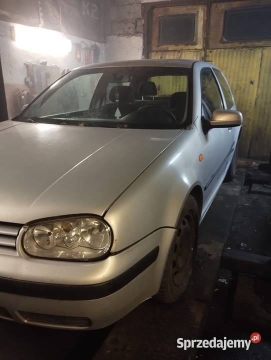 Volkswagen Golf 4 VW 19 TDI 110 diesel Pasłęk