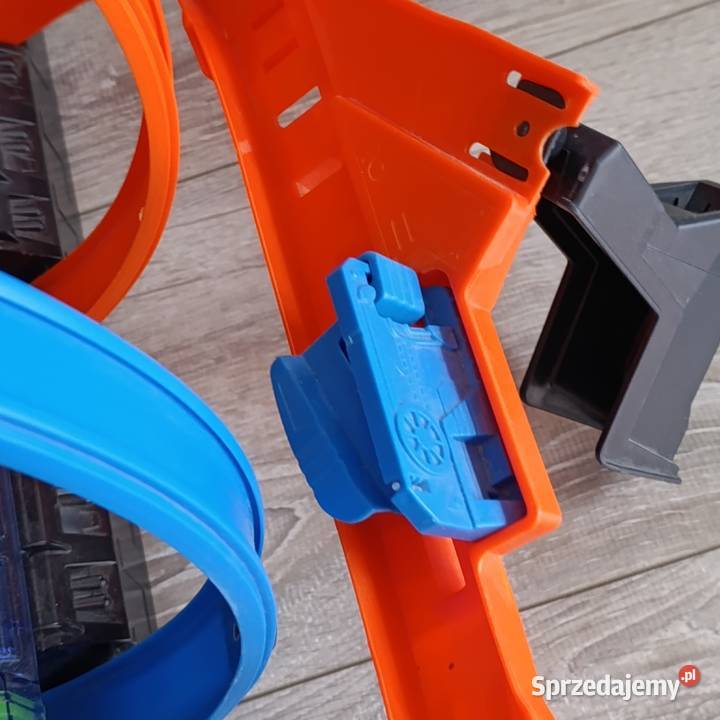 tor Hot Wheels Pętle Grozy pętla Poznań