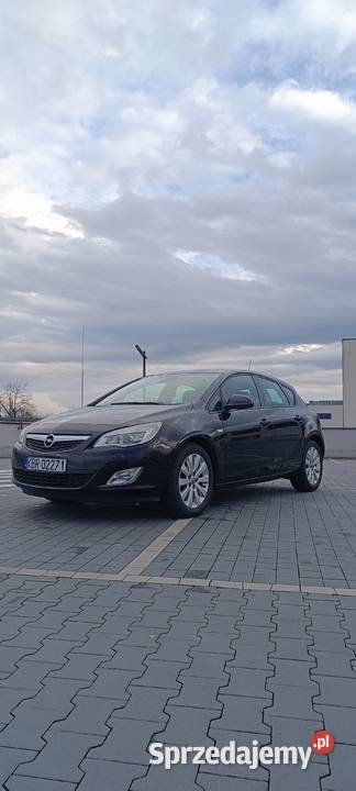 Opel Astra J 2010 17 CDTi