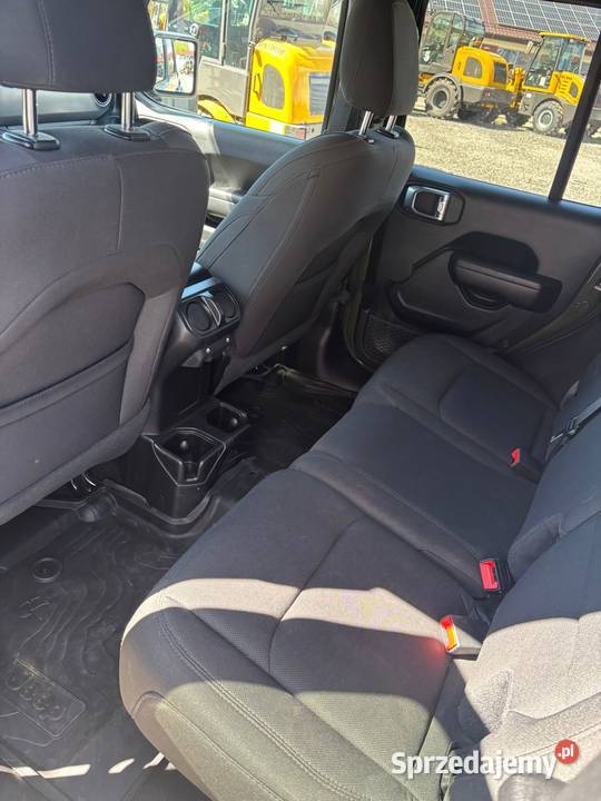 Jeep Wrangler IV 36 Willys V6 niski przebieg Ślesin sprzedam