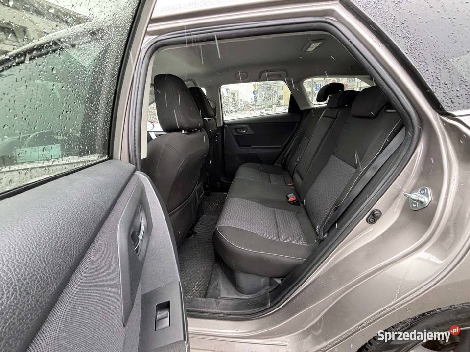 Toyota Auris Hybrid KOMBI Navi Warszawa 3wł przyciemniane szyby