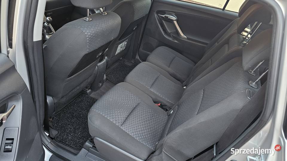 Toyota Verso 16 132 7 osobowa 160tyskm 2009r
