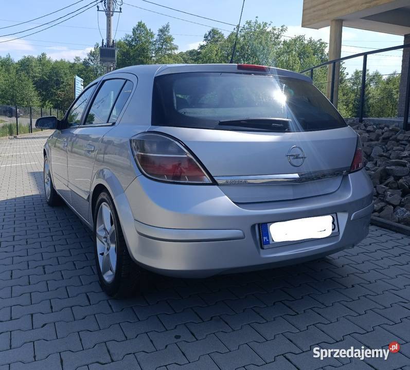 Opel Astra 16 bezyna 115 klima niski przebieg Jasło