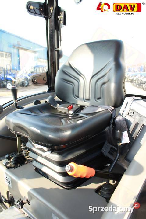 Ciągnik rolniczy 25 LOVOL M254 radialny Euro V Opole