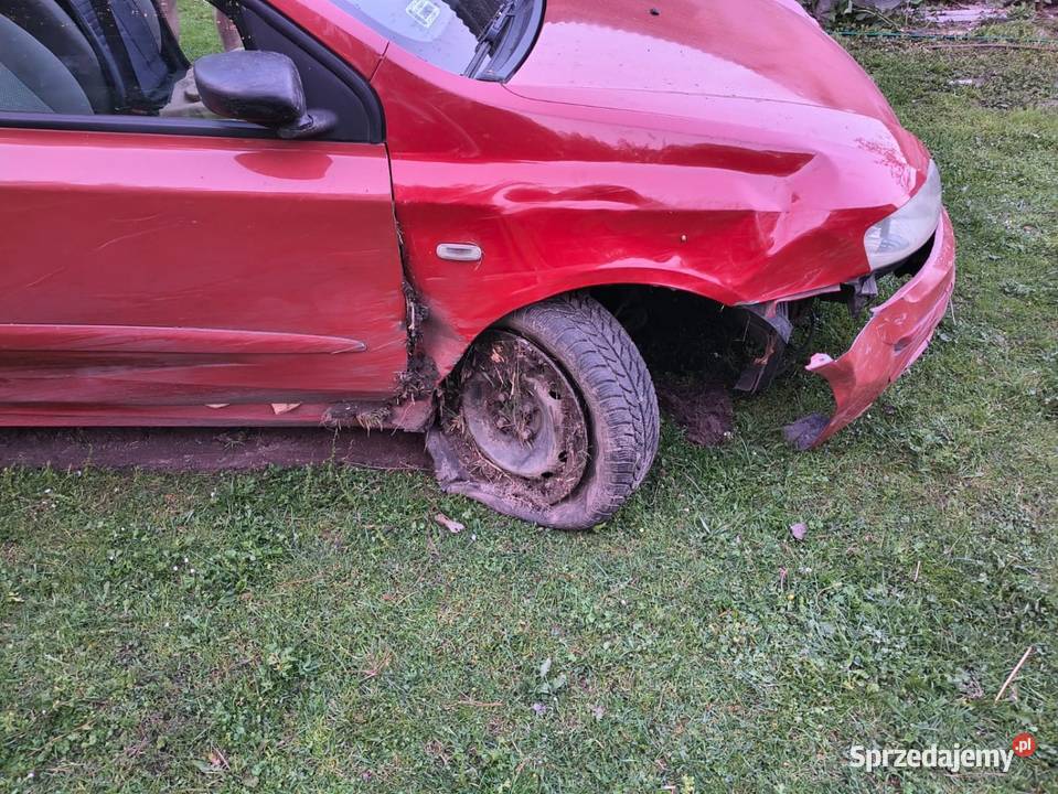 Fiat Stilo uszkodzony Cyców