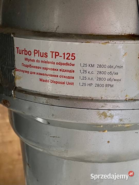 Zestaw mebli ze stali nierdzewnej do gastronomii