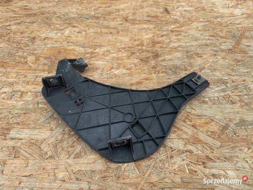 Ślizg mocowanie pod lampę przód prawy rh audi a4 Międzychód