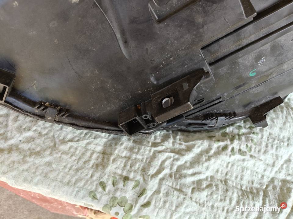 Lampa reflektor przedni prawy Mercedes cla 117 Inowłódz