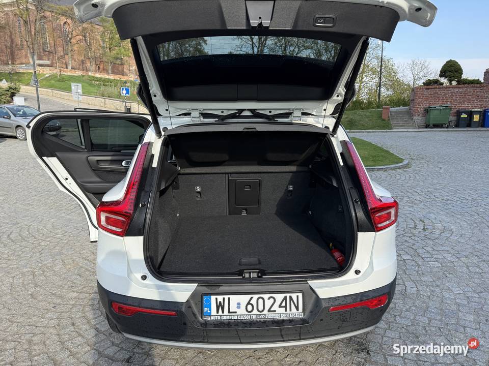 Volvo Xc 40 15 t3 model 2020 Faktura VAT 23 Sandomierz