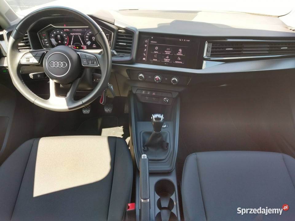 Audi A1 10 TFSI 110 oświetlenie ambient audi A1 Tychy