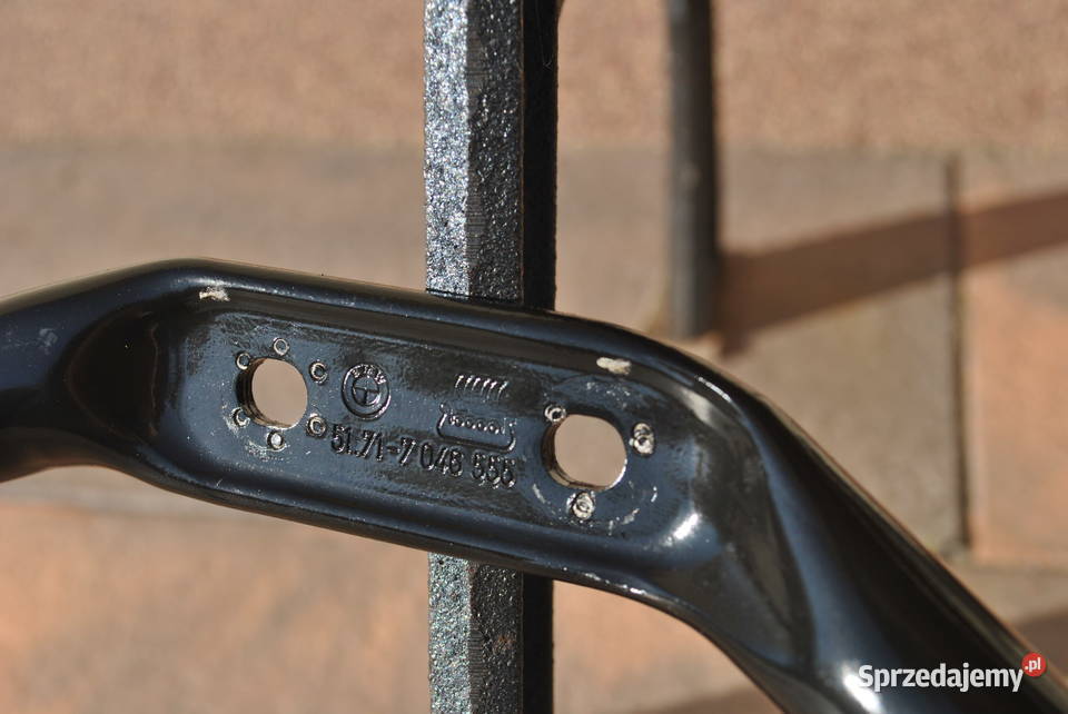 Rozpurka BMW poprzeczka BMW E60 E61 E64 E63 Poręba