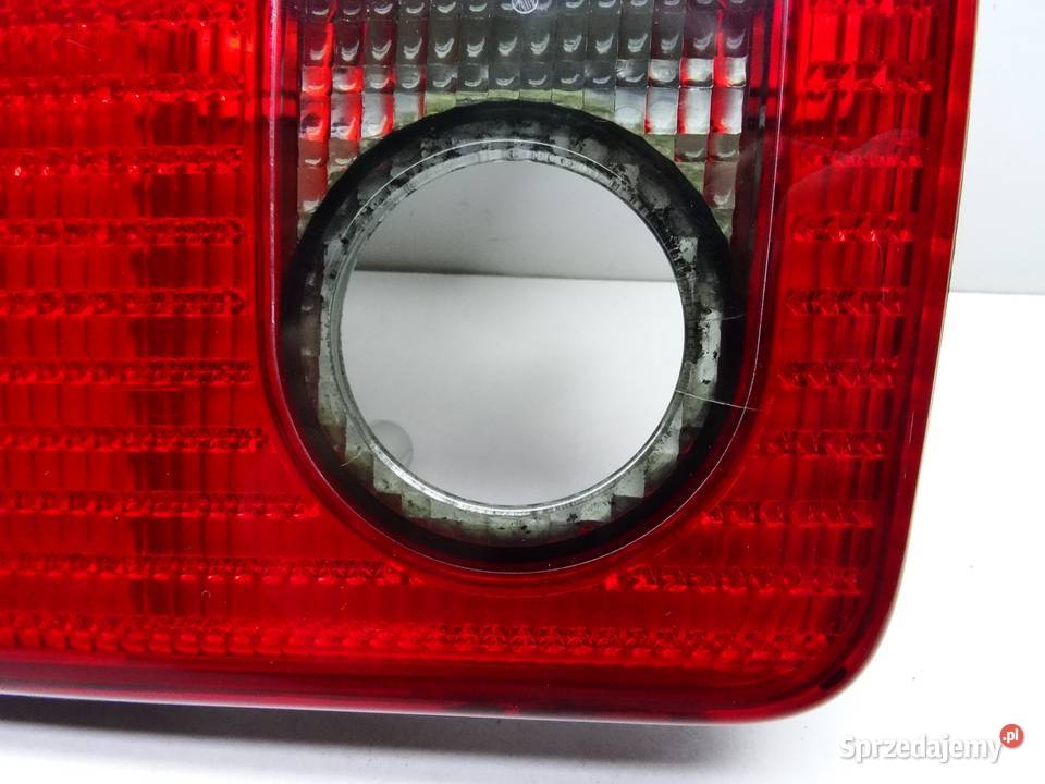 AUDI A8 D2 9402 LAMPA SWIATLO TYLNA KLAPY TYL osobowe Lampy tylne wielkopolskie Przemęt