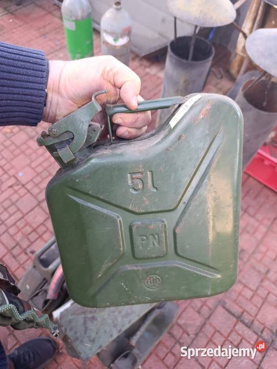 PRL kanistry 20 5 l Kanistry, lejki i pompki Poznań sprzedam
