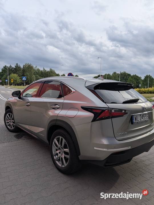 Lexus NX300h 25 Hybrid AWD 2017 179 000 Rok produkcji 2017 świętokrzyskie Kielce