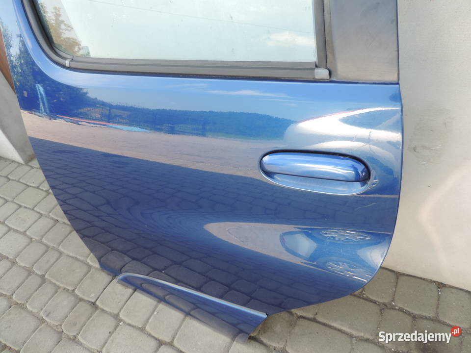 DRZWI LEWY TYŁ TOYOTA YARIS VERSO 1 8M6