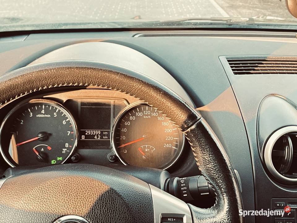 Nissan 2 CD Warszawa