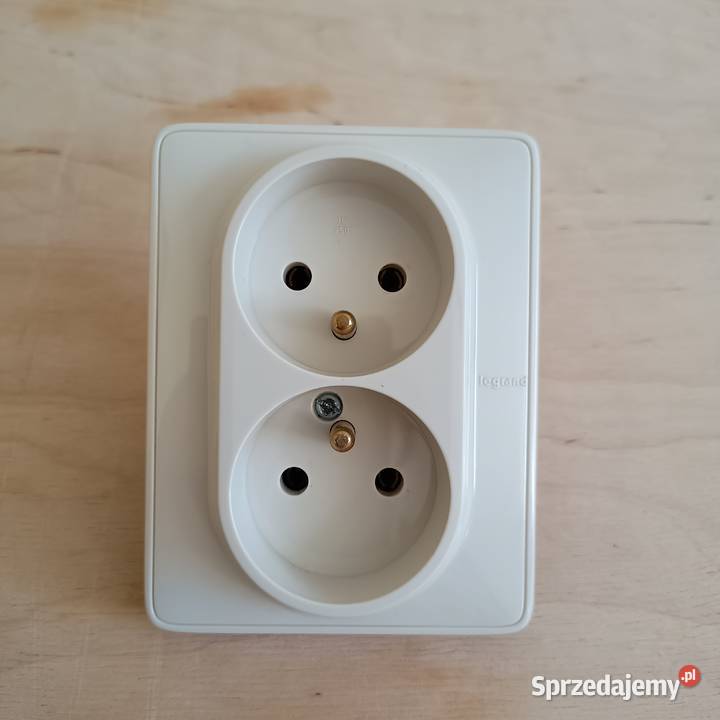 Gniazdo elektryczne podwójne Legrand Częstochowa sprzedam
