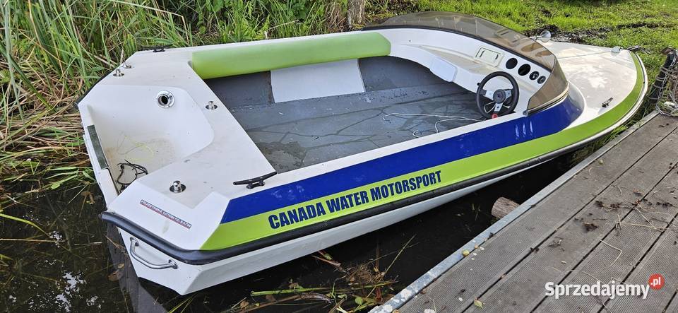 Ładnaw pełni sprawna CanadaŁódka łódź motorówka zachodniopomorskie Barlinek
